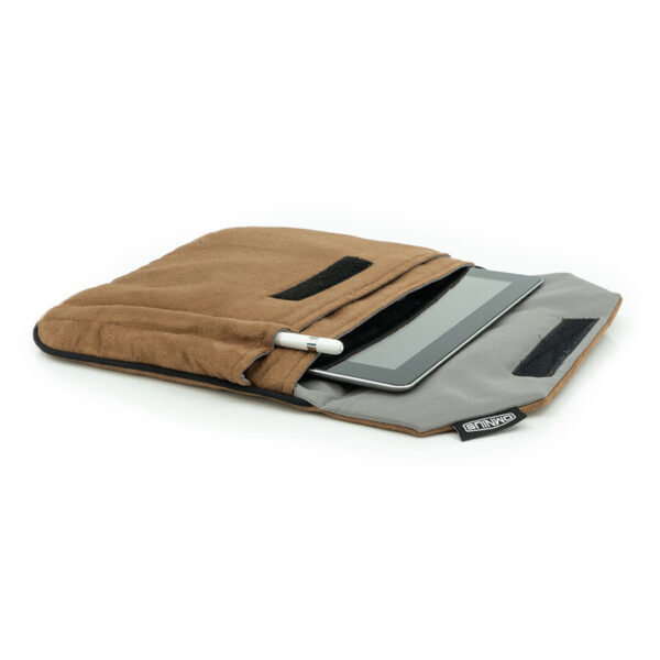 OMNIUS | COVER PER TABLET - ALCANTARA MARRONE