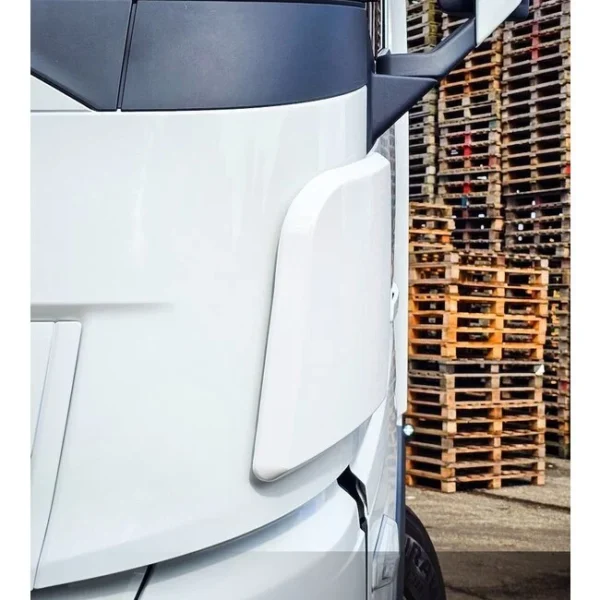 SOLARGUARD | DEFLETTORI ANTI-SPORCO VOLVO FH AERO - immagine 2