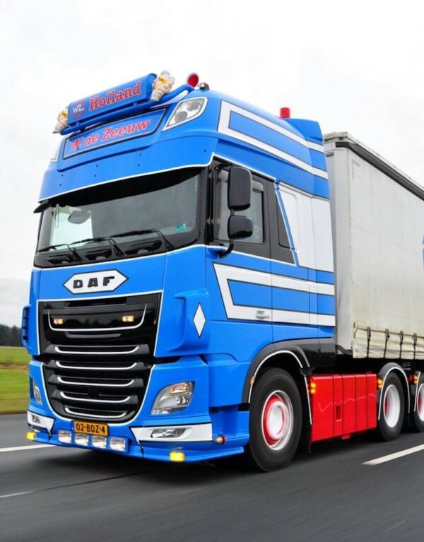 SOLARGUARD | SPOILER SOTTOPARAURTI DAF XF EURO5/6 - immagine 3