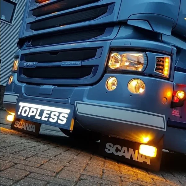 SCANIA | PARASPRUZZO 65x43